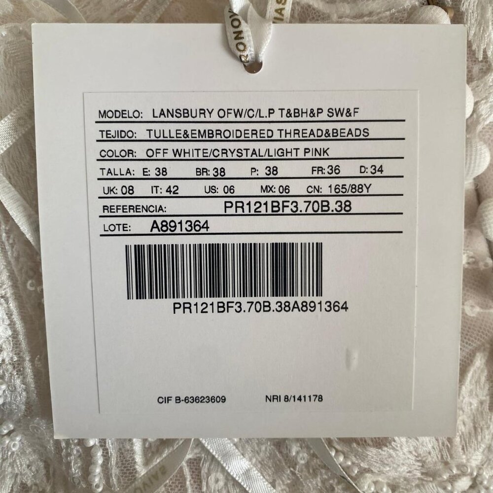 Pronovias LANSBURY wedding dress - Picture 5 of 11